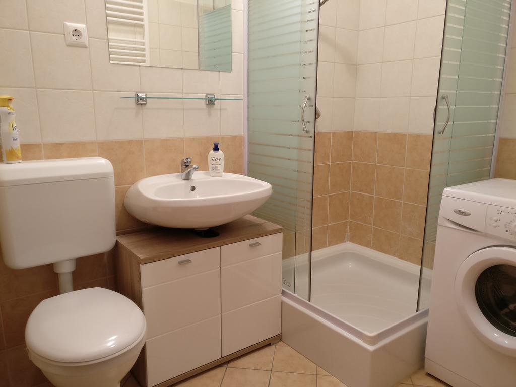Jade Apartment Hegykő Extérieur photo